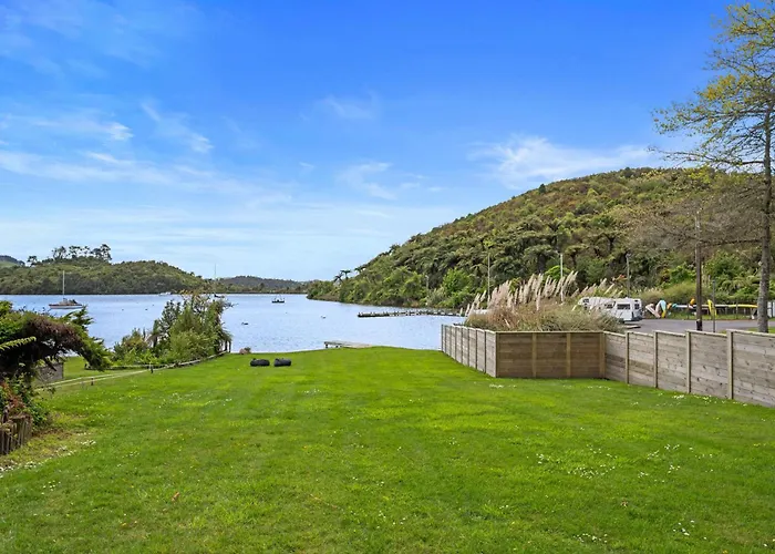 Okawa Bay Lakeside - Rotoiti A-frame Ferienhaus *