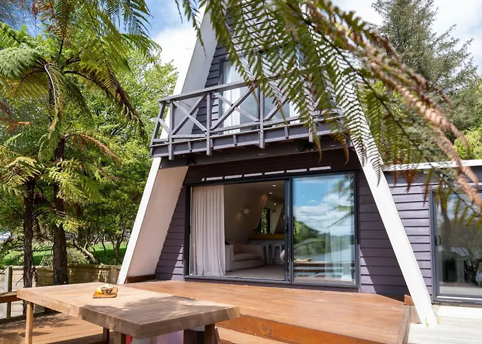 Okawa Bay Lakeside - Rotoiti A-frame